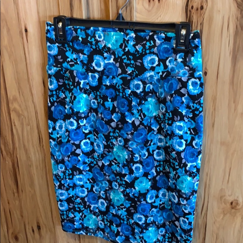 Lularoe Cassie skirt